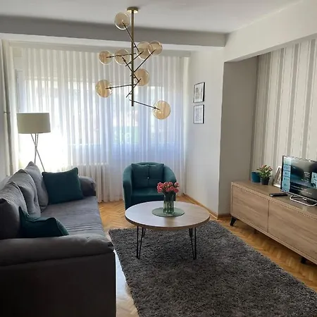 아파트 Filip Lux Center