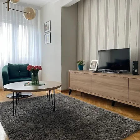 Filip Lux Center *