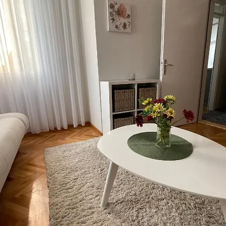 아파트 Filip Lux Center *